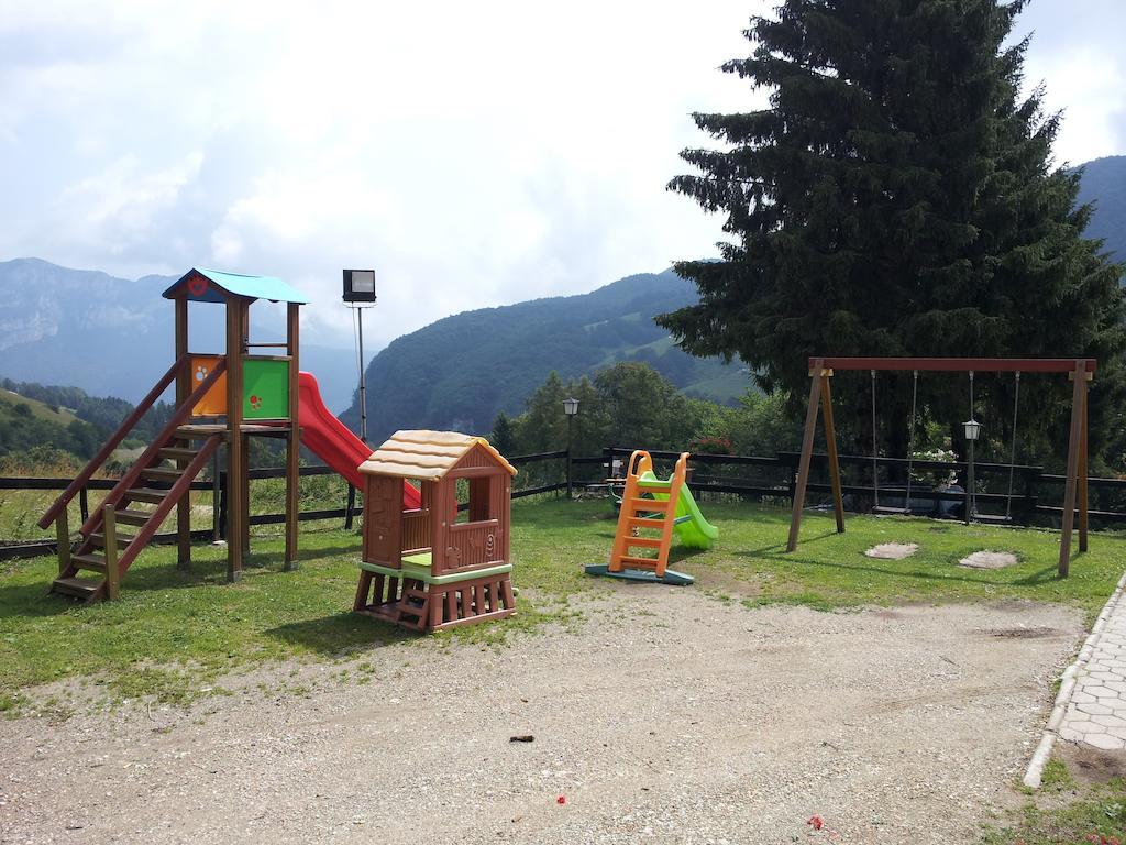 Rifugio Monte Baldo Hotel Avio Exterior foto